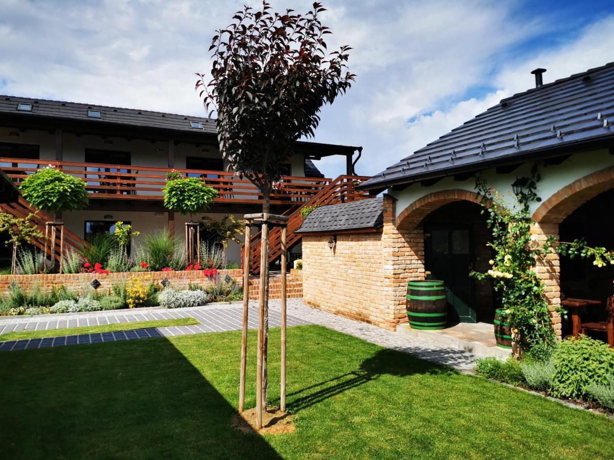 Apartmany Pod Palavou Starovicky Екстериор снимка